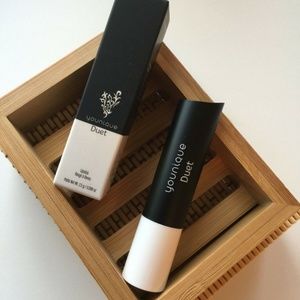 Younique Duet Lipstick Our Duet lipsticks : HIT